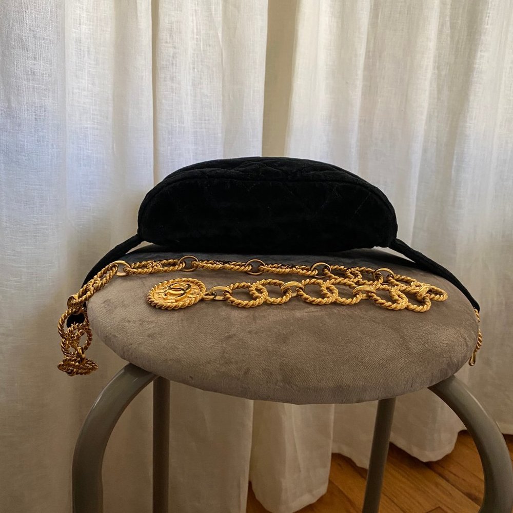 Chanel Vintage 90's Waist Fanny Pack Belt Bag - Picture 9 of 14
